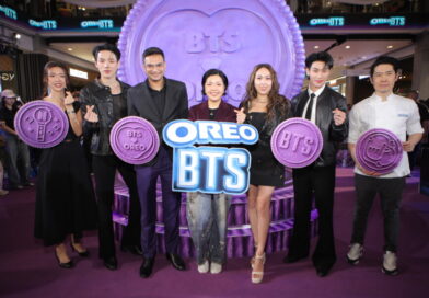 OREO แท็กทีม BTS สร้างปรากฏการณ์ความปังระดับโลก เปิดตัวคุกกี้ ลิมิเต็ด เอดิชั่น ที่ทุกคนรอคอย โอรีโอพร้อมเสิร์ฟรสชาติแห่งความทรงจำจาก Hometown ของ BTS ด้วยคุกกี้รส ‘โฮต็อก’ แพนเค้กบราวน์ชูการ์ที่มาพร้อมการเปิดตัวคุกกี้สีม่วงครั้งแรกเพื่อร่วมฉลองไปกับแฟนๆ BTS ครั้งแรกของ BTS ในการคอลแลบกับขนมระดับโลก! เตรียมสะสมคุกกี้ 13 ดีไซน์สุดพิเศษ ที่สมาชิกวง BTS ร่วมออกแบบเพื่อฉลองเส้นทางความสำเร็จในโอกาสเดบิวต์ครบรอบ 13 ปี  ชวนทุกคนมาส่ง ‘Love Letters’ ถึง BTS ร่วมลุ้นให้ความในใจของคุณได้ออกไปอวดสายตา คนทั่วโลก!